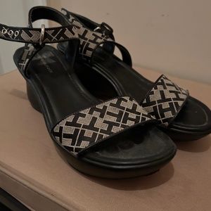 Sandals with wedge heel